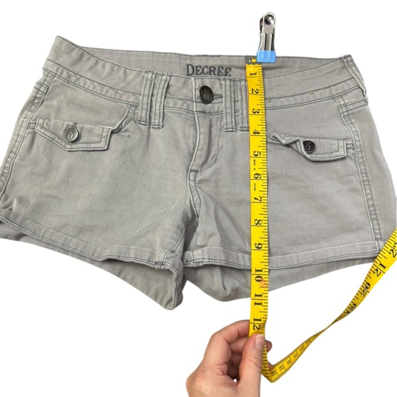 Decree.  Gray Jean Shorts Casual Denim Style - Picture 5 of 5